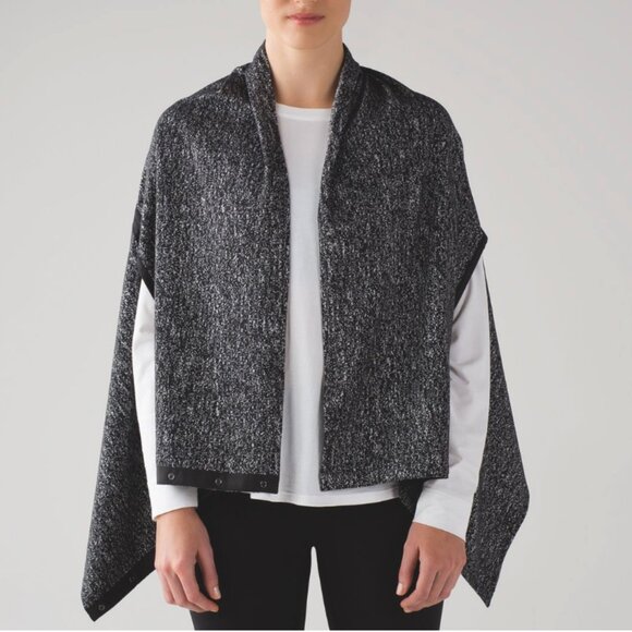 Lululemon Vinyasa Wrap - Picture 1 of 5